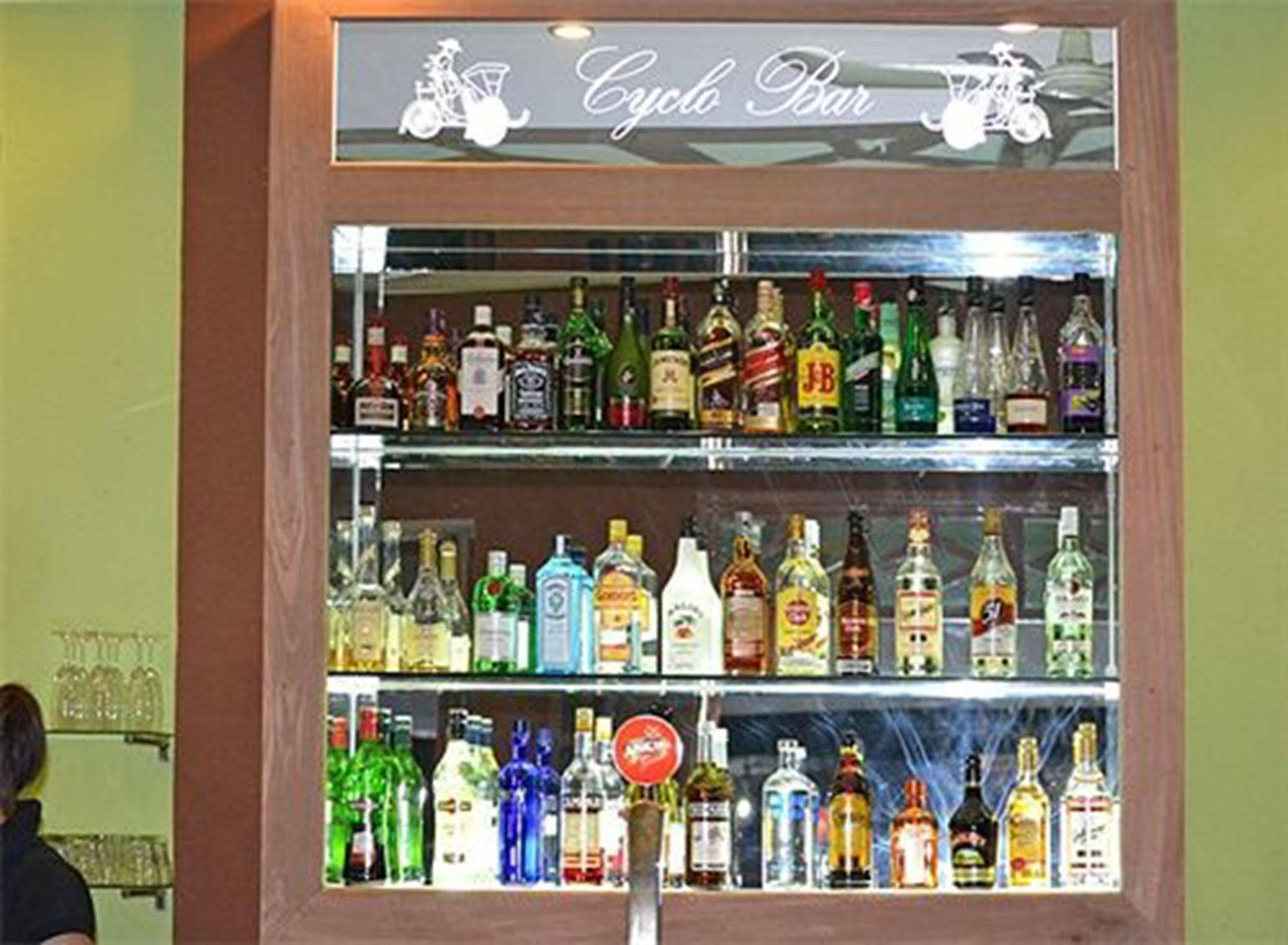 Cyclo Hotel-Bar-Restaurant Πνομ Πενχ Εξωτερικό φωτογραφία