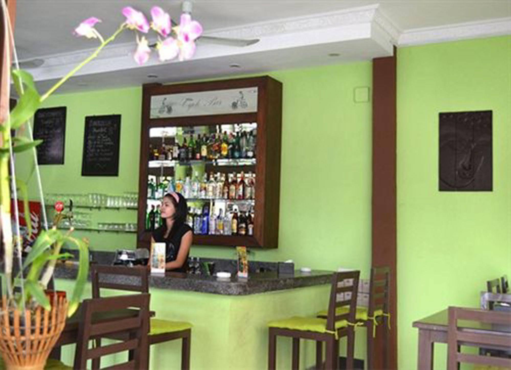 Cyclo Hotel-Bar-Restaurant Πνομ Πενχ Εξωτερικό φωτογραφία